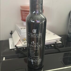 Royale Platinum 5-in-1 Shampoo